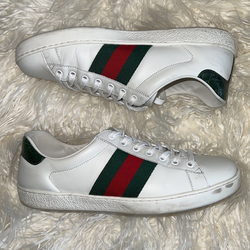 Gucci: New Ace Leather Sneakers With Web Detail - Picture 9 of 16